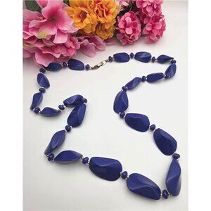 Vintage Cobalt Blue Lucite Beaded Necklace Twisted Oblong Beads 31” Fold Clasp